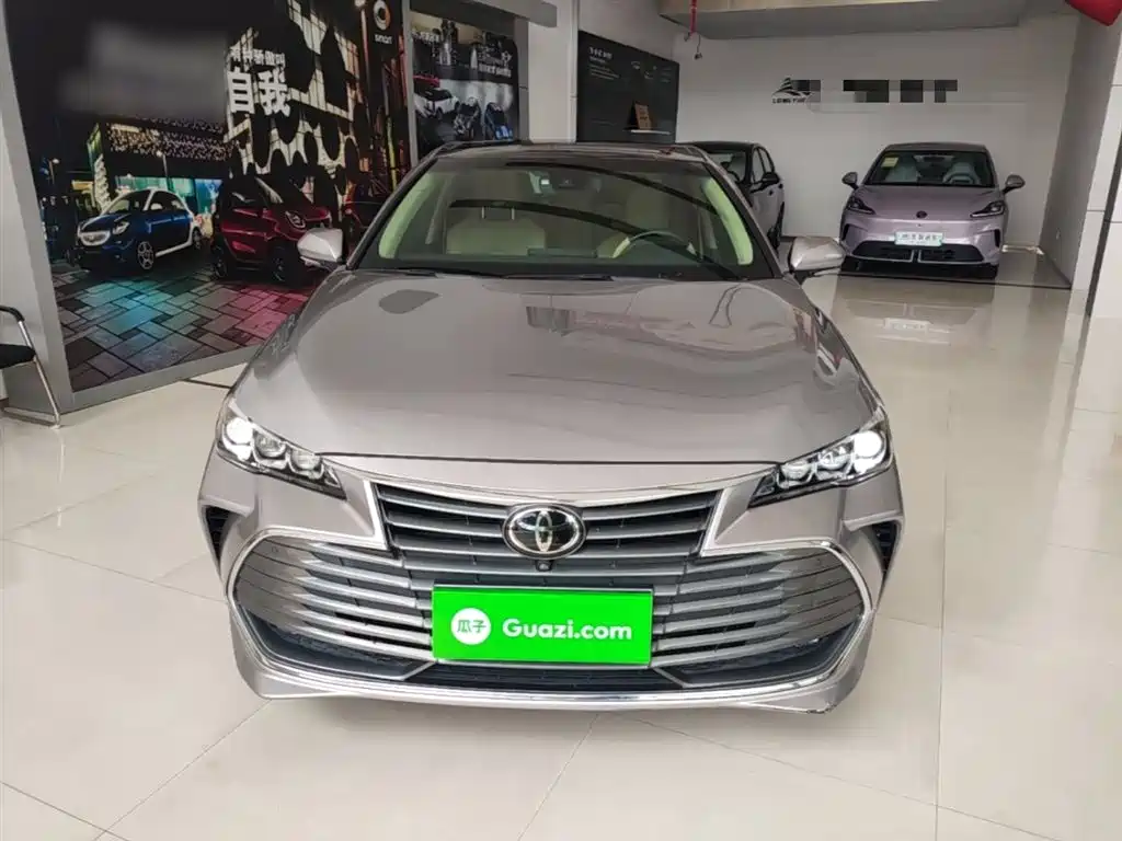 Avalon 2.5 L Touring Distinguished CN-VI