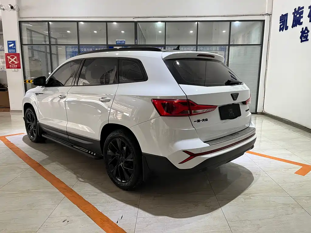 Jetta VS7 280 TSI Auto Highlight Joy