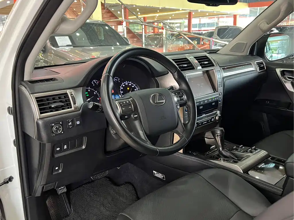 Lexus GX 400 Luxury