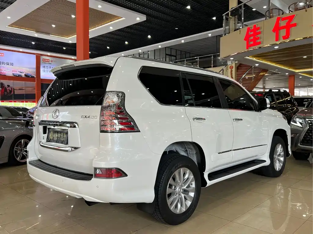 Lexus GX 400 Luxury