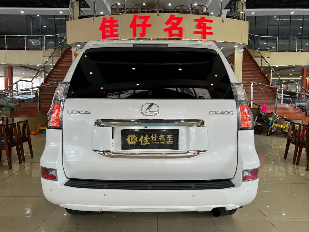 Lexus GX 400 Luxury