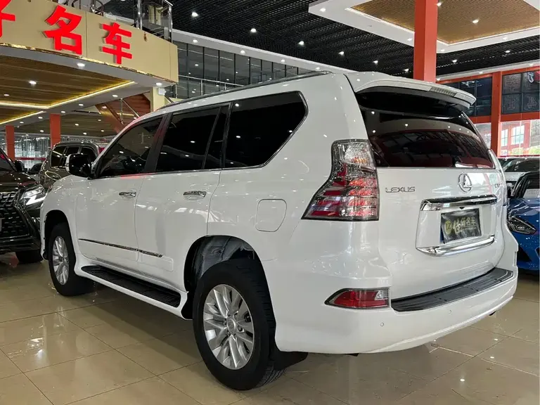 Lexus GX 400 Luxury
