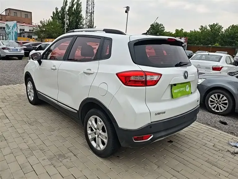 Changan CS15 1.5 L Manual Fashion