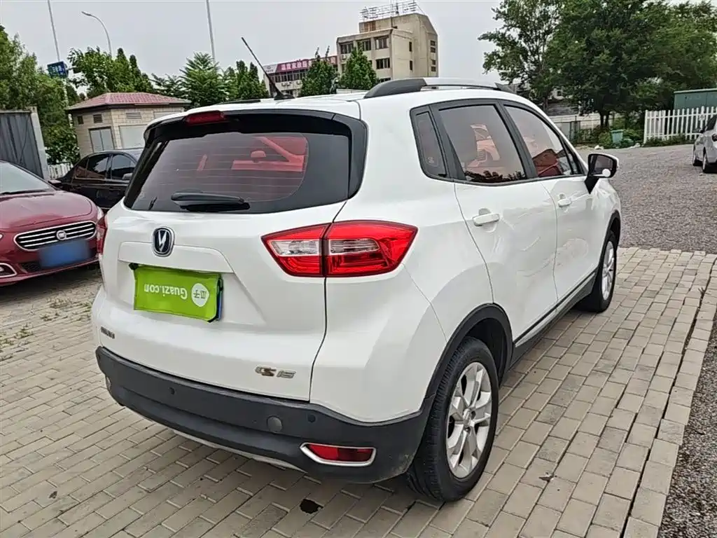 Changan CS15 1.5 L Manual Fashion