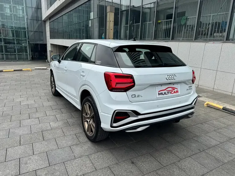 Audi Q2 L 35 TFSI Fashion Dynamic
