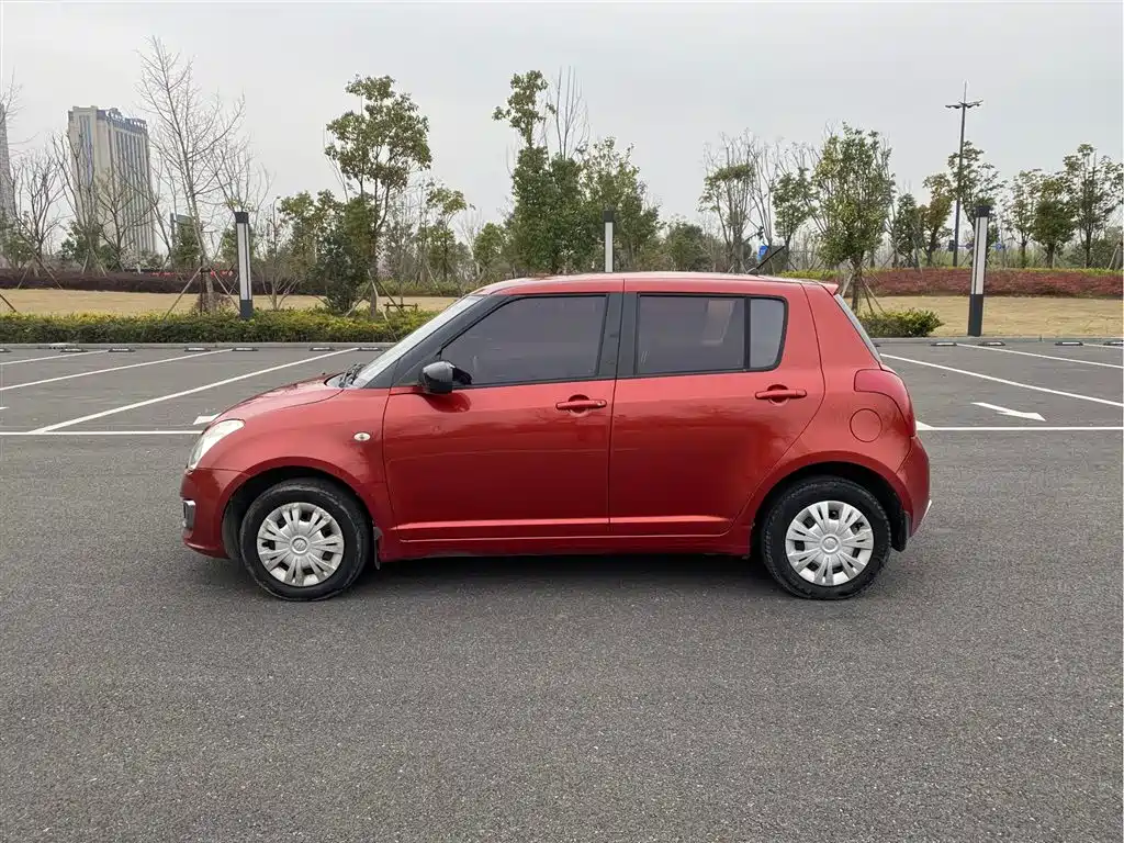 Swift 1.3 L Manual Standard
