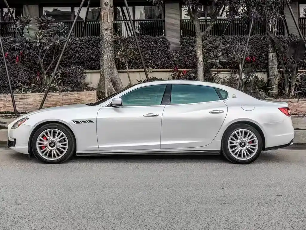 Quattroporte 3.0 T Standard