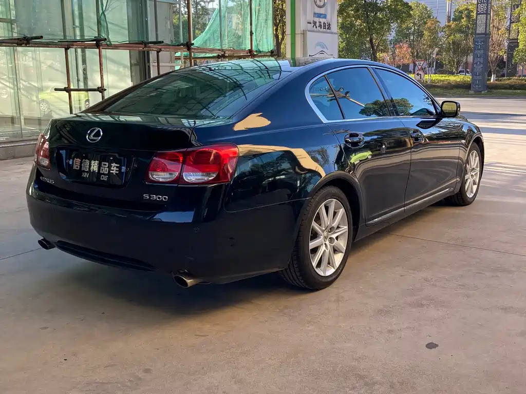 Lexus GS 300 Standard