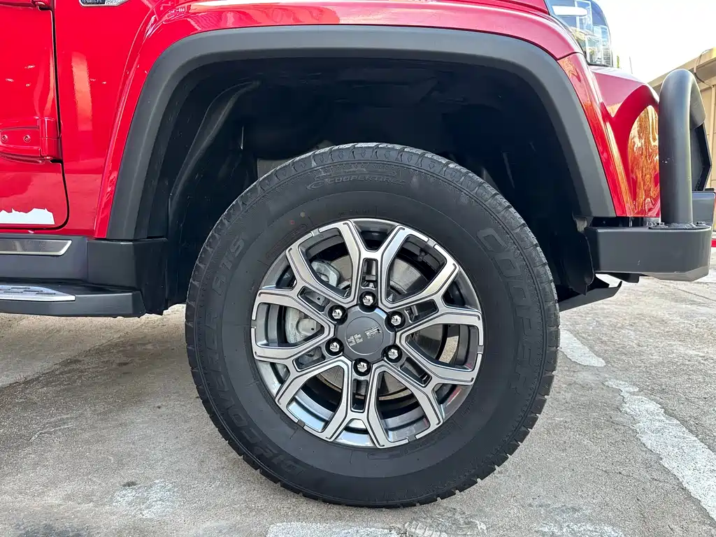 BAIC BJ40 2.0 T Auto 4 WD City Hunter Swordsman