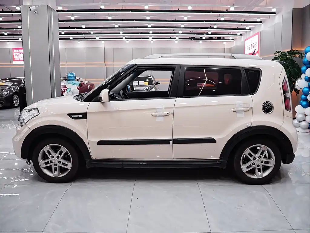Soul 秀尔 2012款 1.6 L MT GL