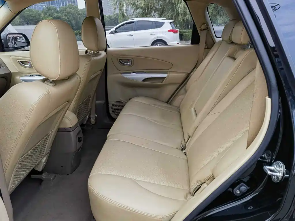 Tucson 2.0 L Auto 2 WD Comfort