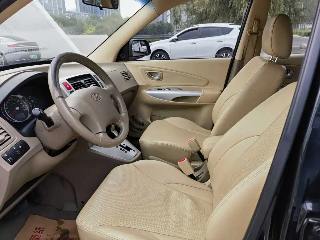 Tucson 2.0 L Auto 2 WD Comfort