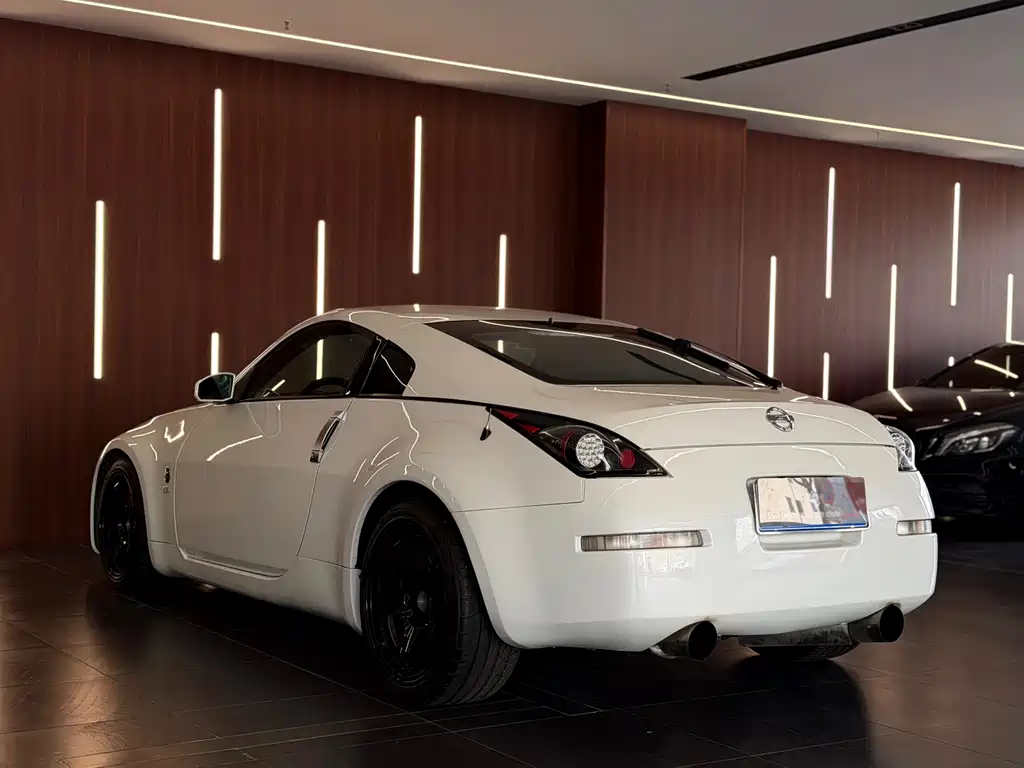 Nissan 350 Z 3.5 MT