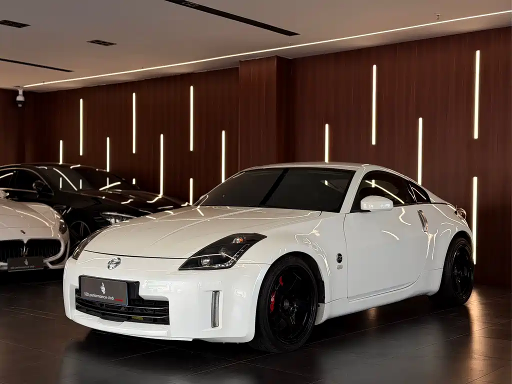 Nissan 350 Z 3.5 MT