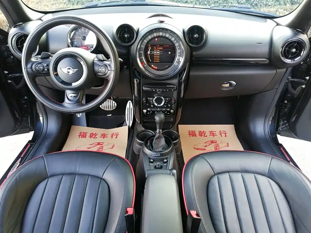 MINI JCW Countryman 1.6 T JOHN COOPER WORKS A