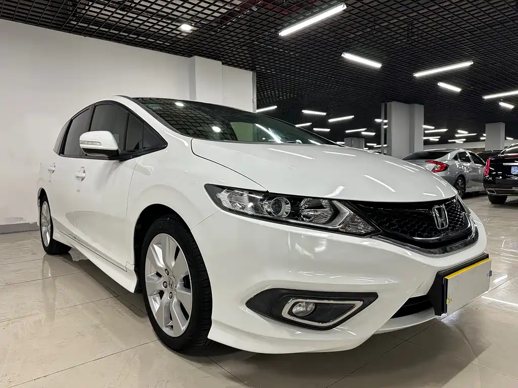 Jade 1.8 L Auto Comfort 5-seat