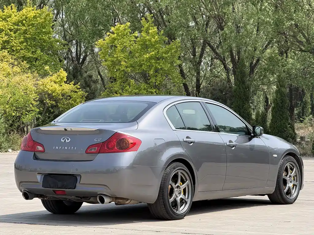 Infiniti G Series G37 Sedan