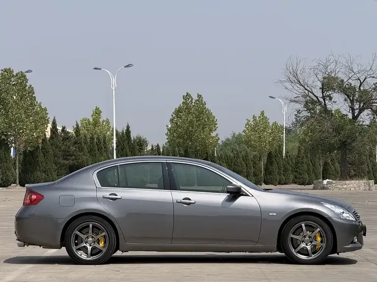 Infiniti G Series G37 Sedan