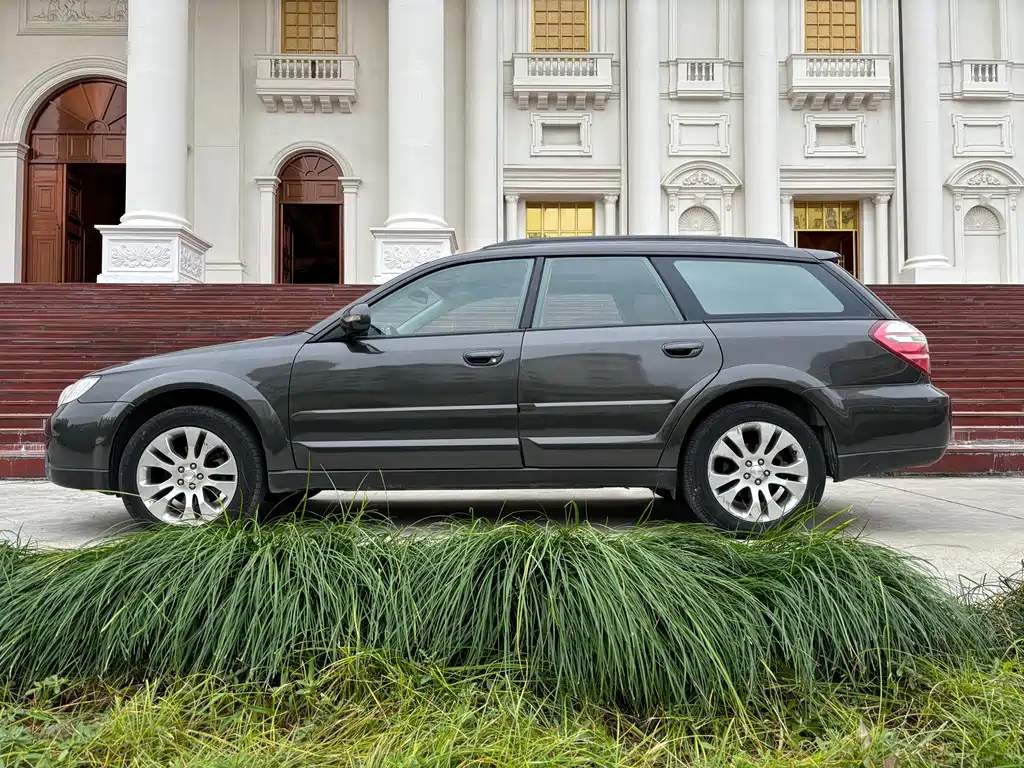 Outback 傲虎 2005款 3.0 R