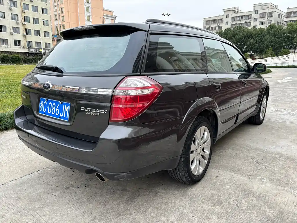 Outback 傲虎 2005款 3.0 R