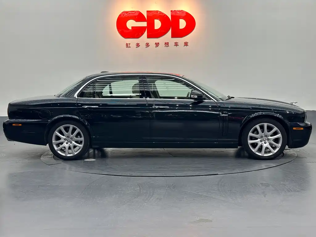 Jaguar XJ XJ6 L 3.0 Royal Extended