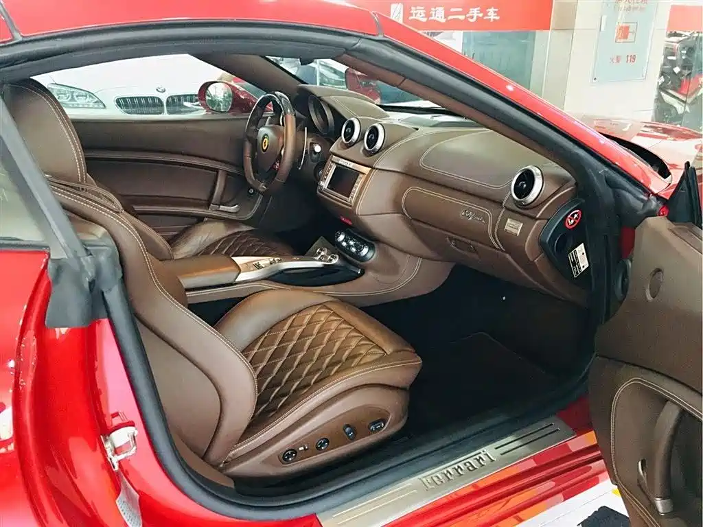 California T 4.3 L Standard
