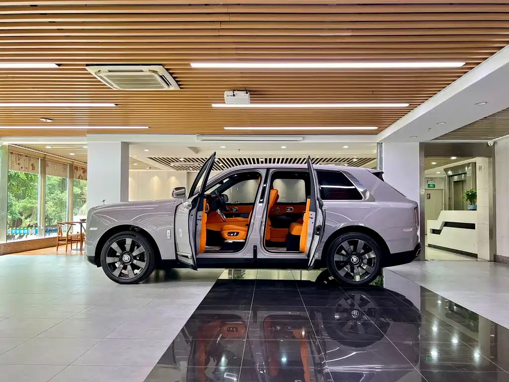 Cullinan 5-seat