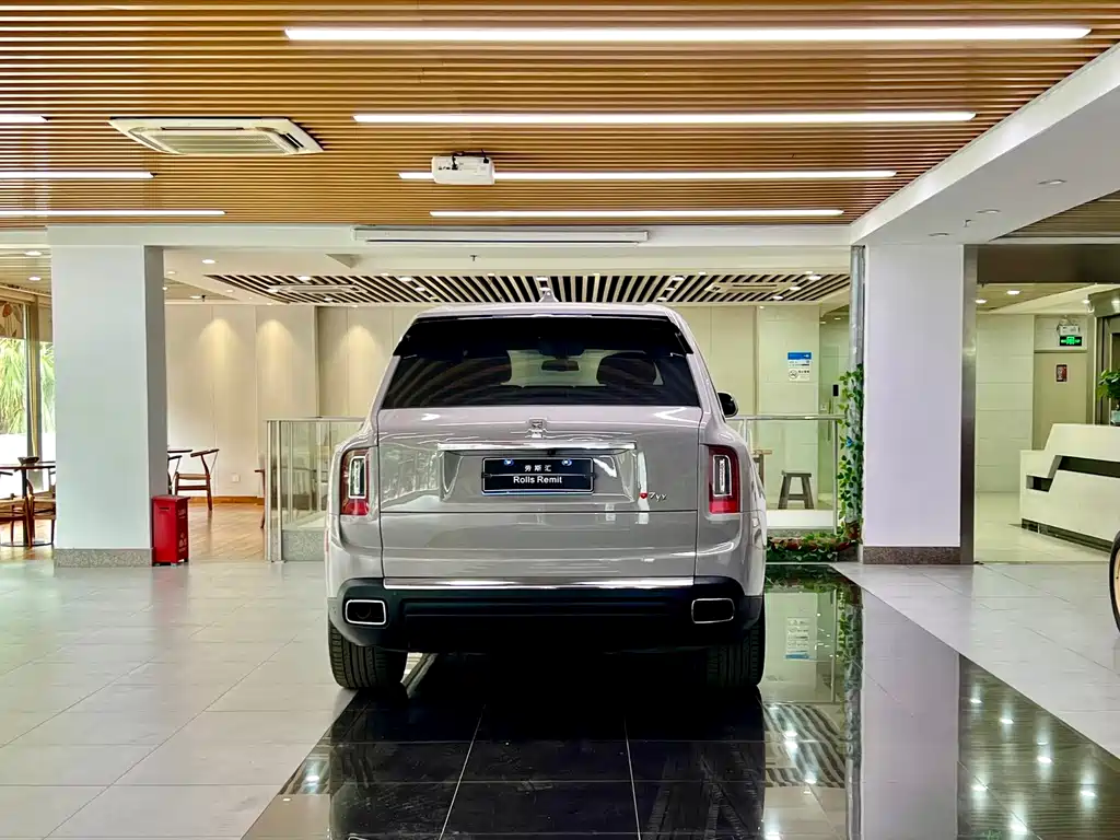 Cullinan 5-seat