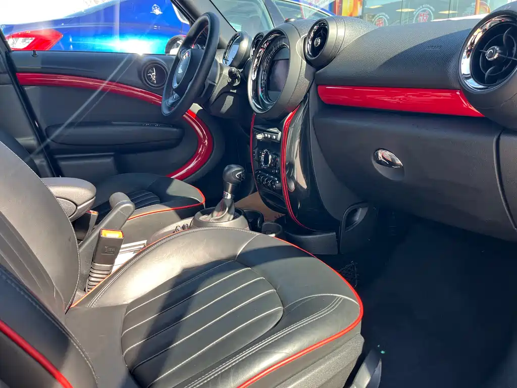 MINI JCW Countryman MINI JCW COUNTRYMAN 2013款 1.6 T JOHN COOPER WORKS A