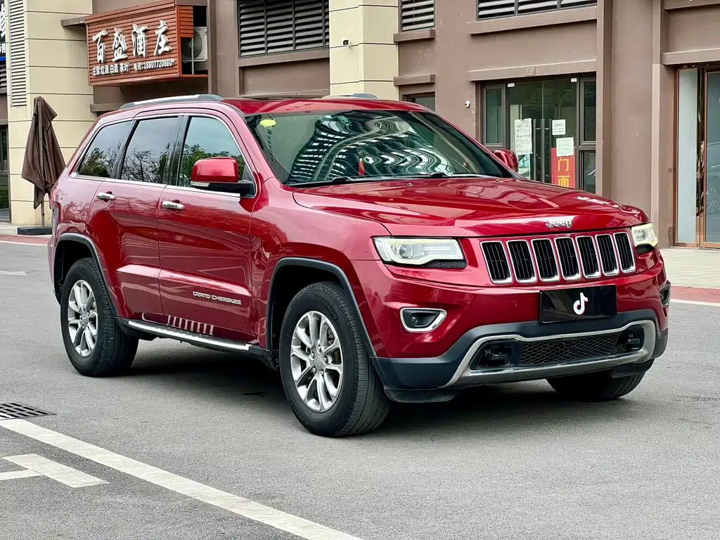 Grand Cherokee (Import) 3.0 L Comfort Enjoyment Navigation