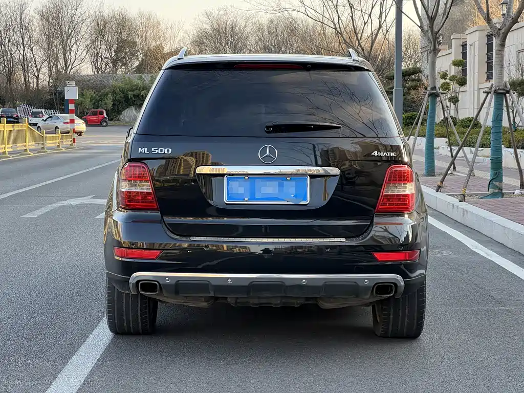 Mercedes-Benz M-Class ML 500 4 MATIC Special Edition