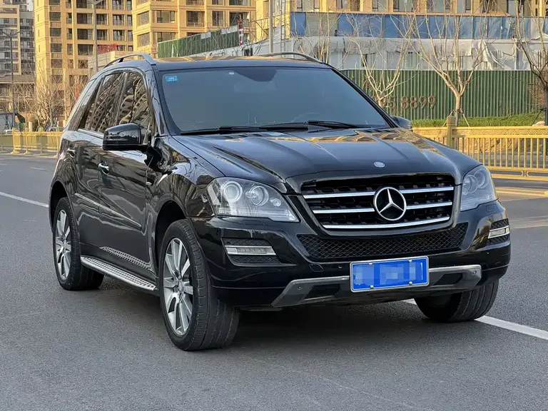 Mercedes-Benz M-Class ML 500 4 MATIC Special Edition