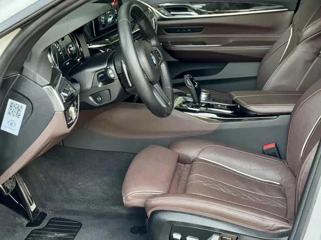 BMW 6 Series GT 640 i xDrive M Sport Package