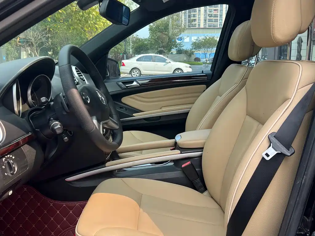 Mercedes-Benz M-Class ML 350 4 MATIC Luxury