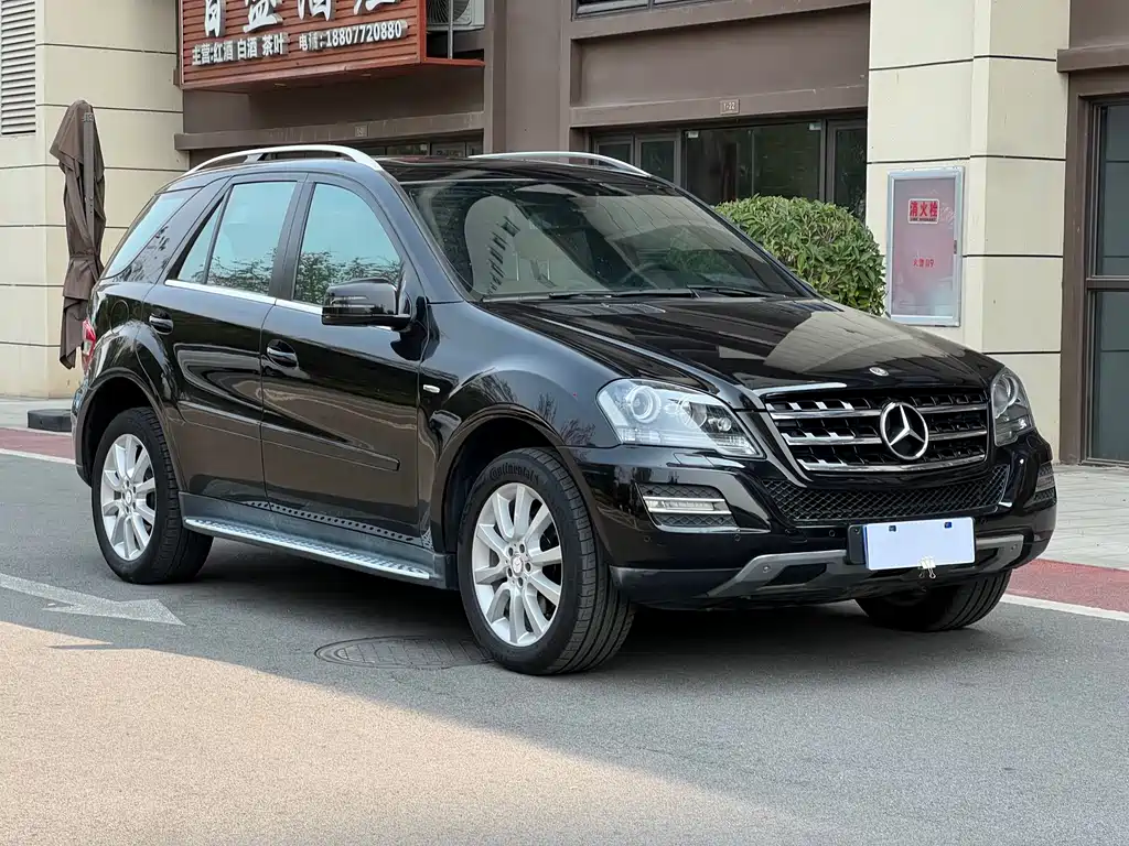Mercedes-Benz M-Class ML 350 4 MATIC Luxury