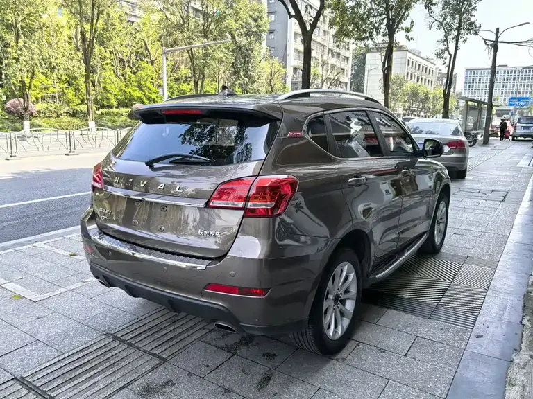 Haval H2 Red Label 1.5 T Manual 2 WD Luxury