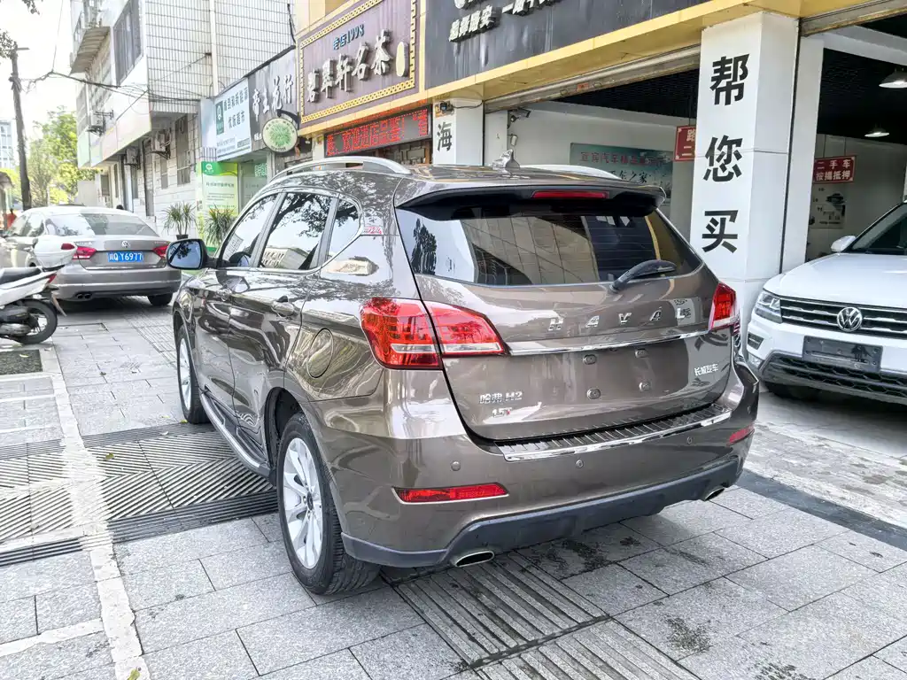 Haval H2 Red Label 1.5 T Manual 2 WD Luxury