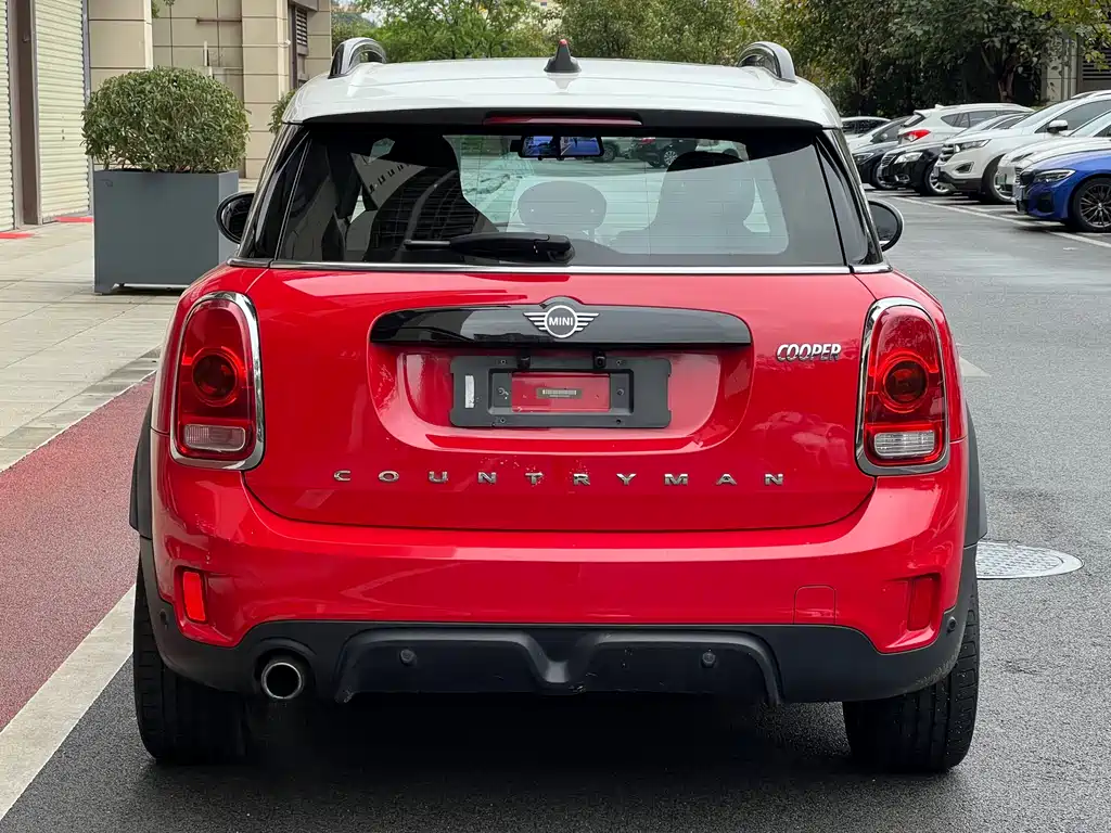 MINI COUNTRYMAN 1.5 T COOPER ALL4 Artist