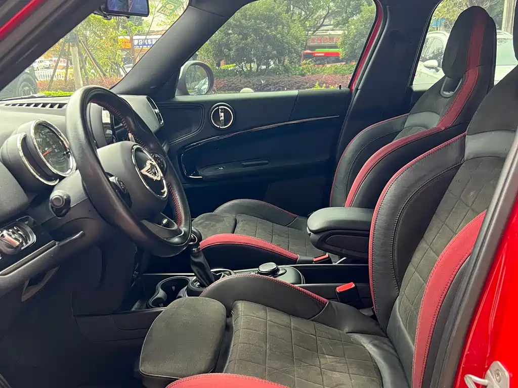 MINI COUNTRYMAN 1.5 T COOPER ALL4 Artist