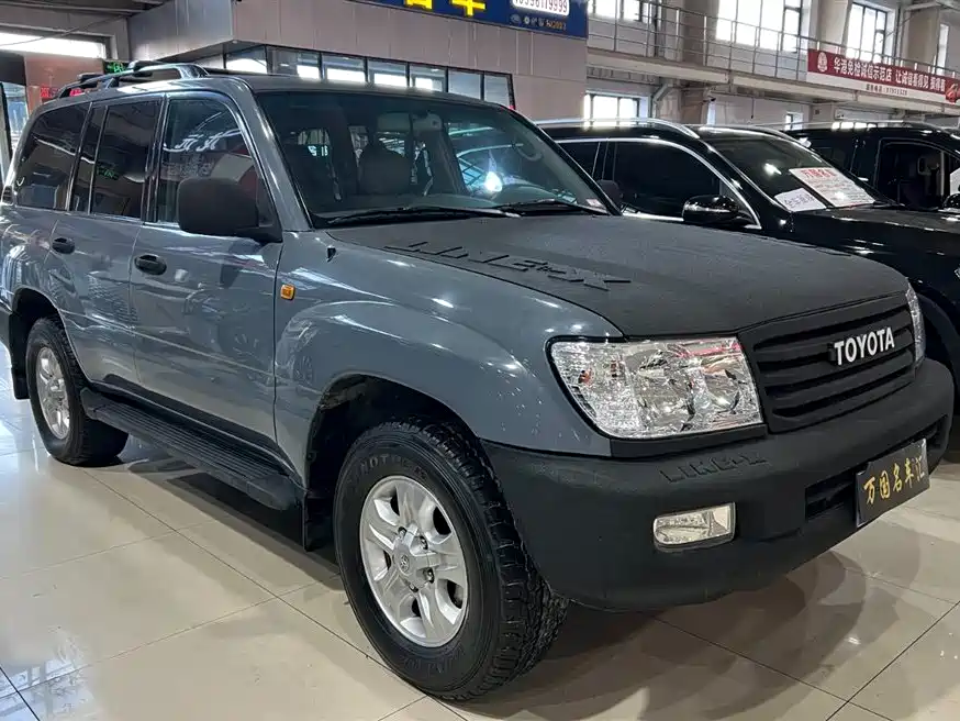 Land Cruiser 4.7 L Auto VX-R