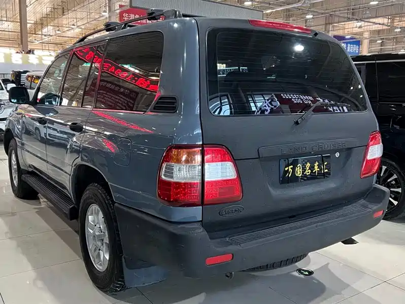 Land Cruiser 4.7 L Auto VX-R