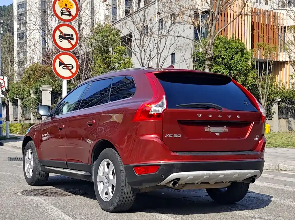 Volvo XC60 (Import) 沃尔沃XC60(进口) 2009款 T6 AWD智雅版