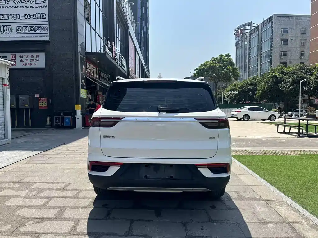 Haoyue 1.8 TD DCT Luxury 7-seat