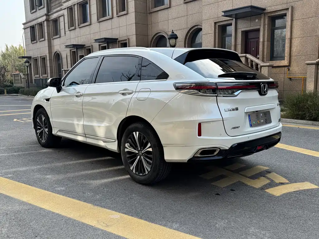 Honda UR-V 370 TURBO 4 WD Premium