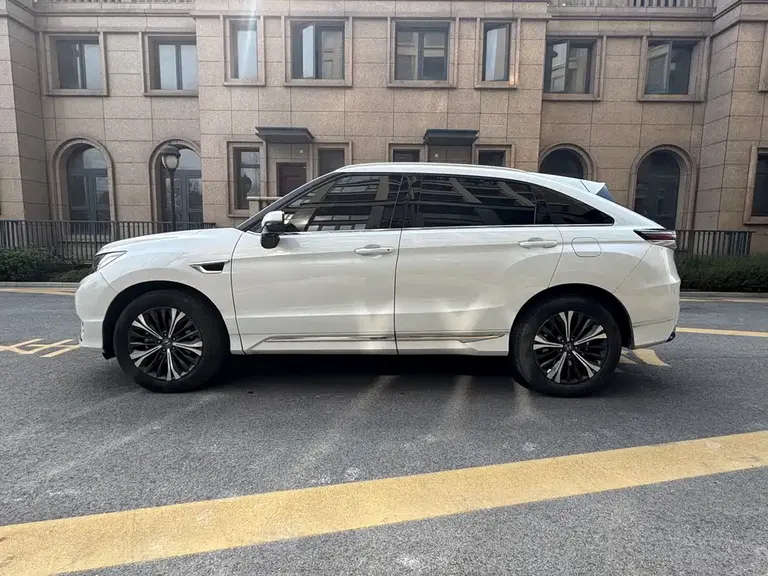 Honda UR-V 370 TURBO 4 WD Premium