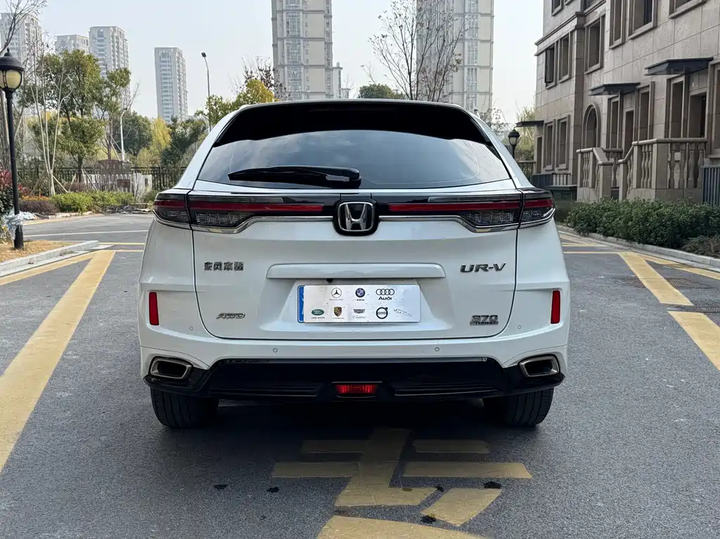 Honda UR-V 370 TURBO 4 WD Premium