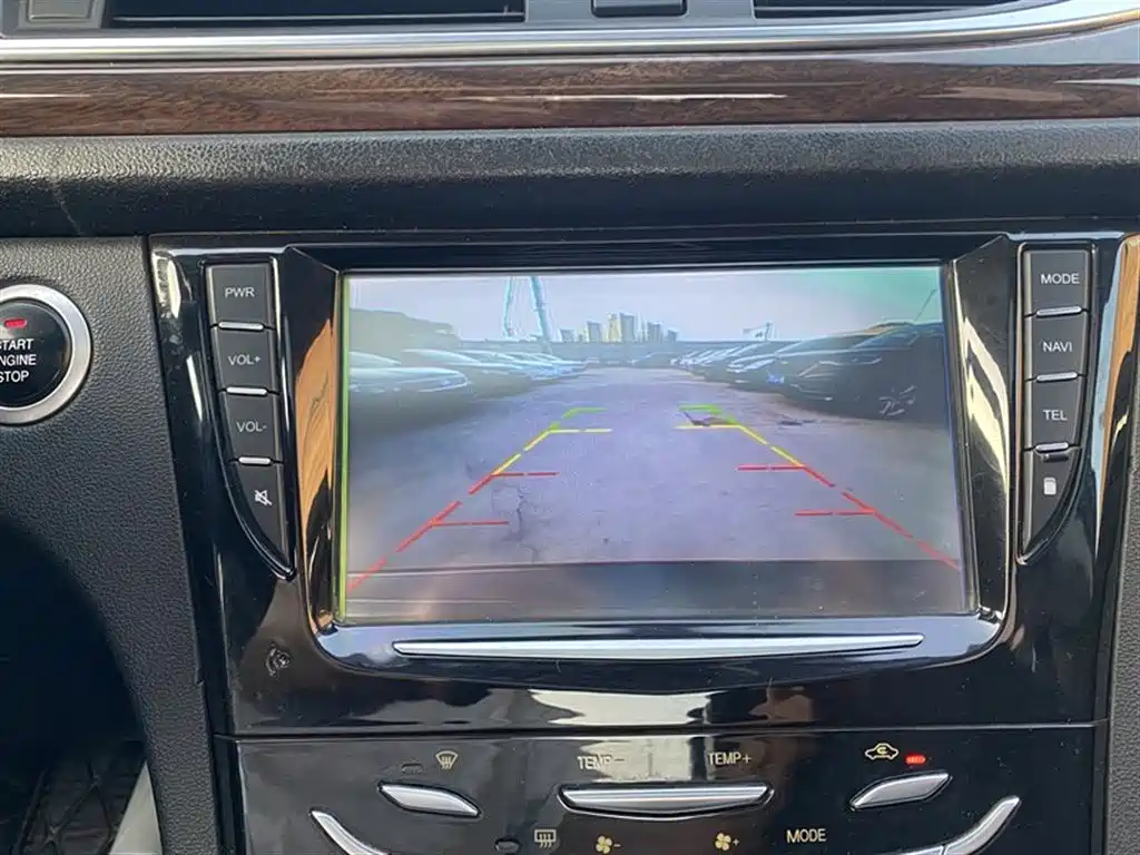 Zotye Z500 众泰Z500 2015款 1.5 T CVT尊贵型