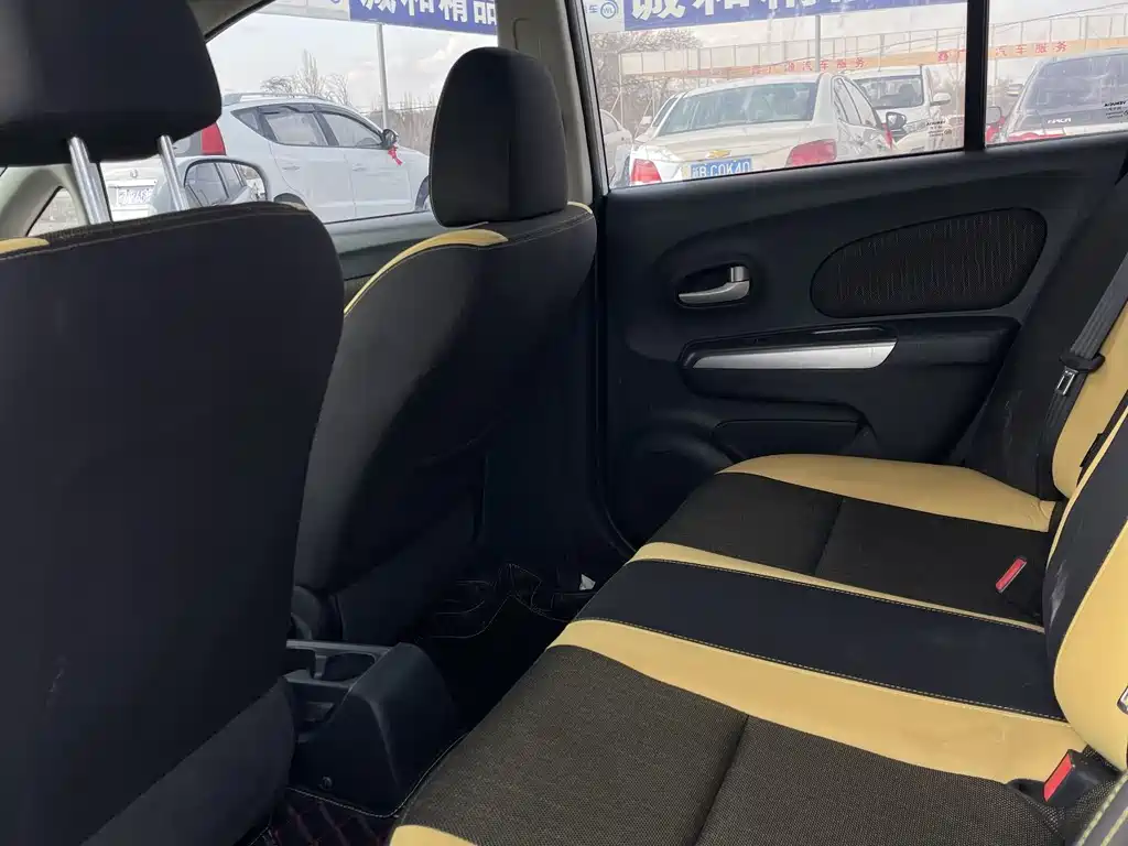 Venucia R50 X 1.6 L Manual