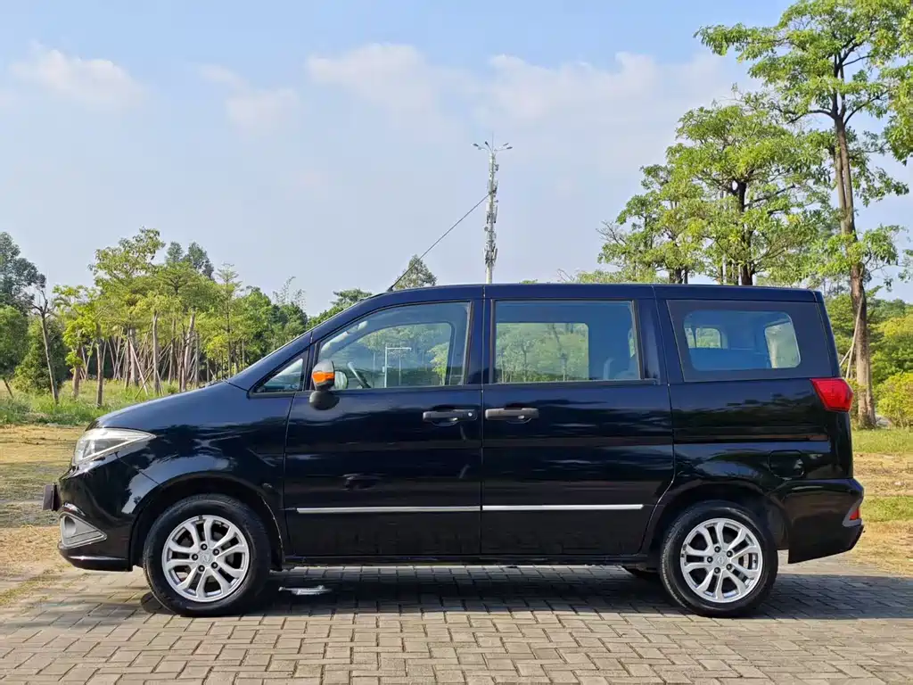 Shuaike 1.5 L Manual Comfort