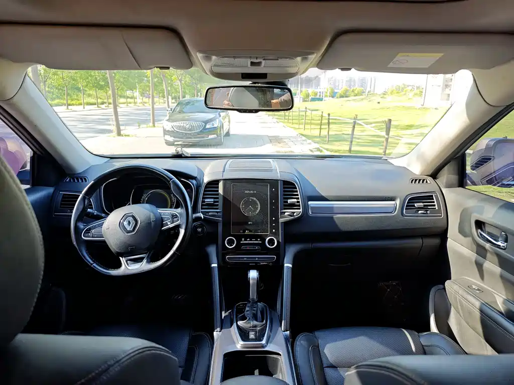 Koleos 2.0 L 2 WD Luxury